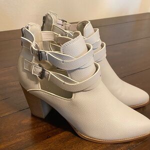 Maurices Cream Heeled Boots with Straps and Buckles (NWOT)